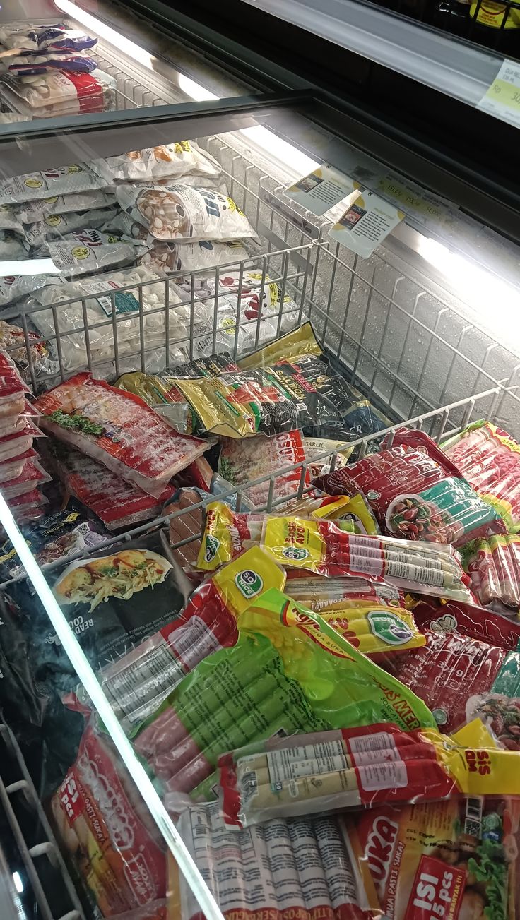 produk frozen food unggulan Takuhaifoods dalam kemasan rapi